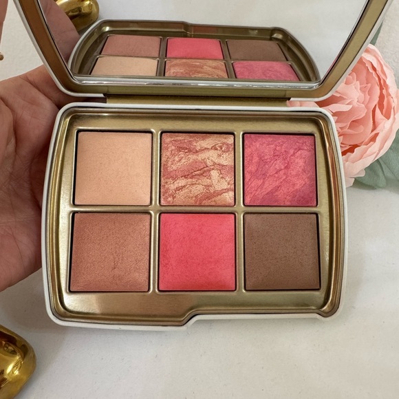 HOURGLASS AMBIENT LIGHTING EDIT UNLOCKED EVIL EYE - Picture 3 of 11